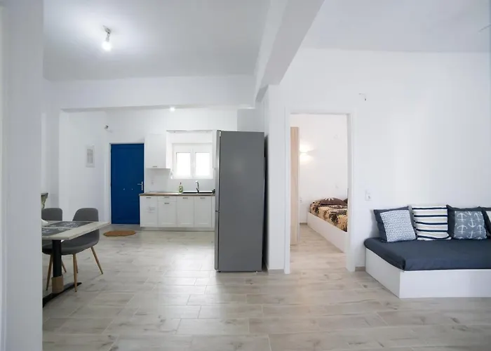 Semesterbostad Despinas House *